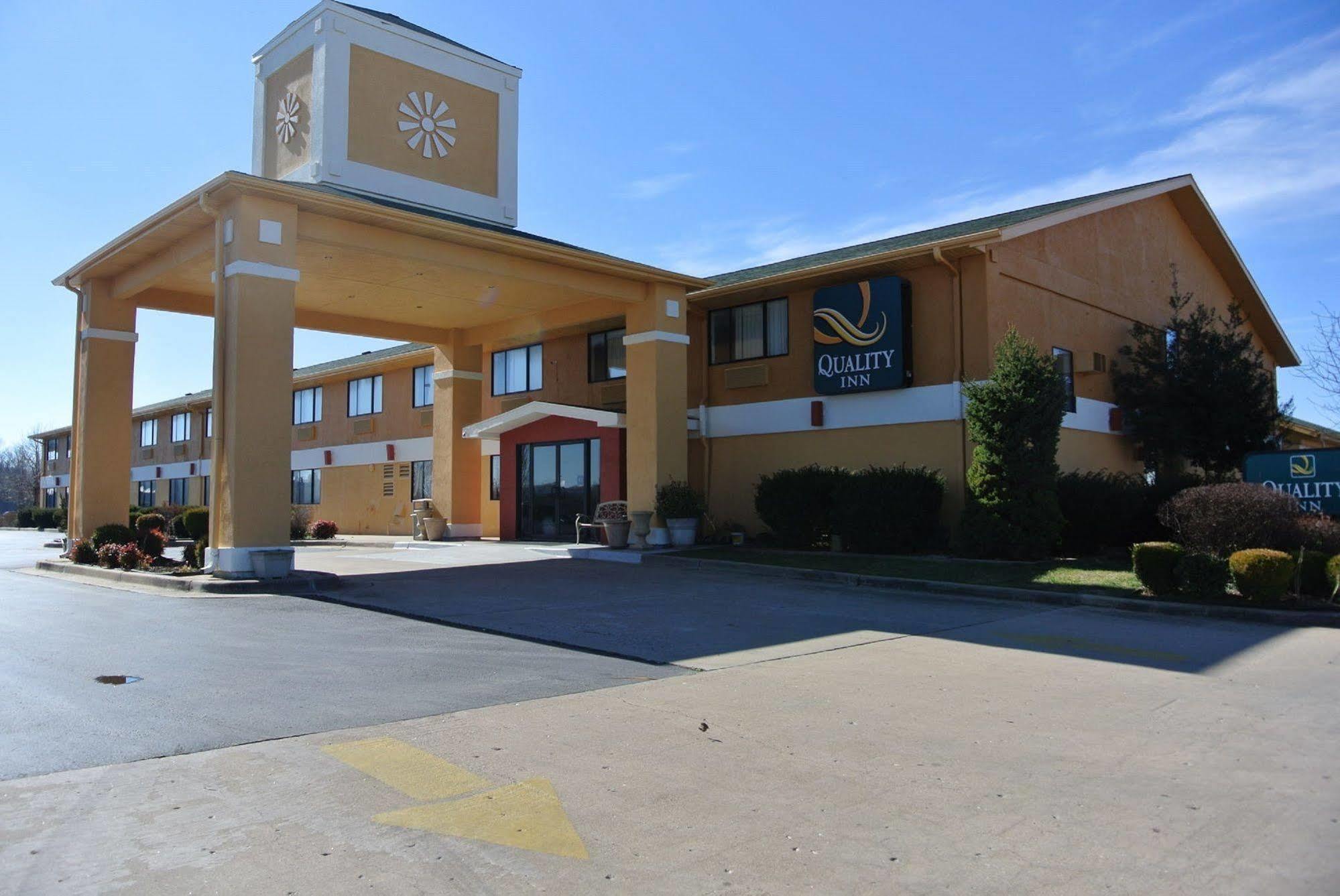 Quality Inn Ozark-Springfield South Экстерьер фото